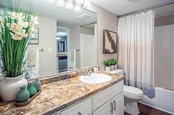 1st image of 520 Hill St APT 2