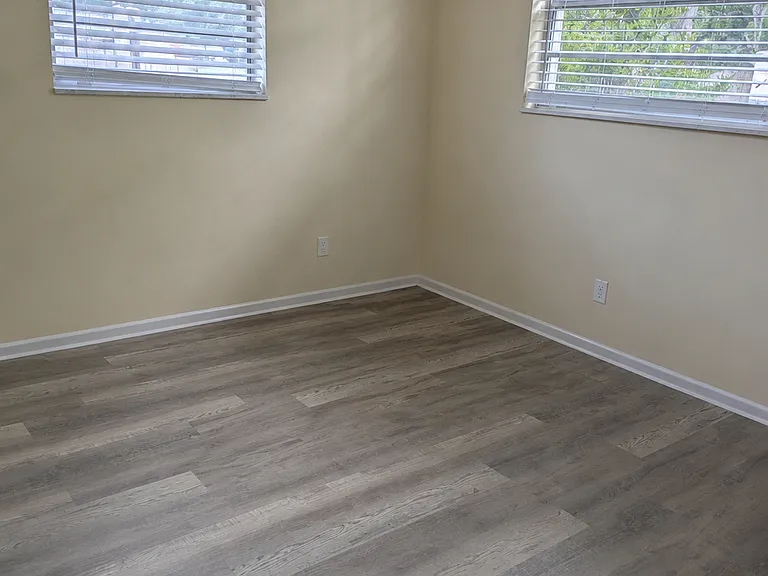 8212 Troxler Dr — Photo 10