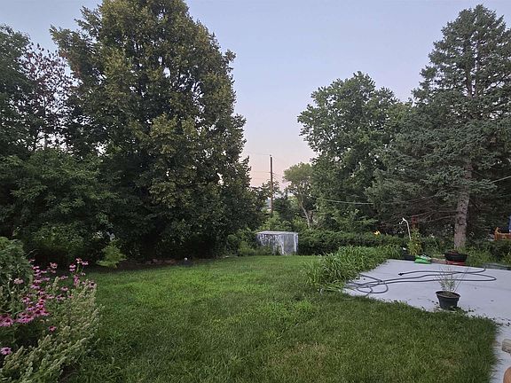 2nd image of 7528 Highland St