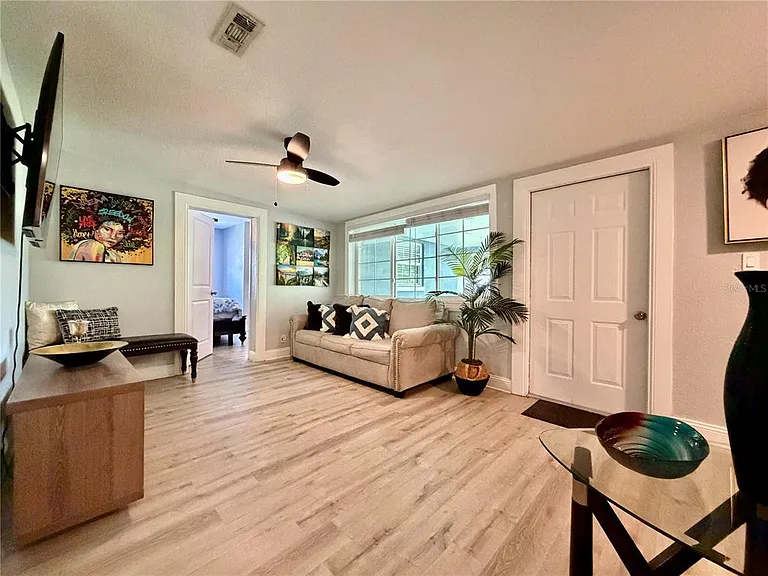 3926 W Cherry St — Photo 11