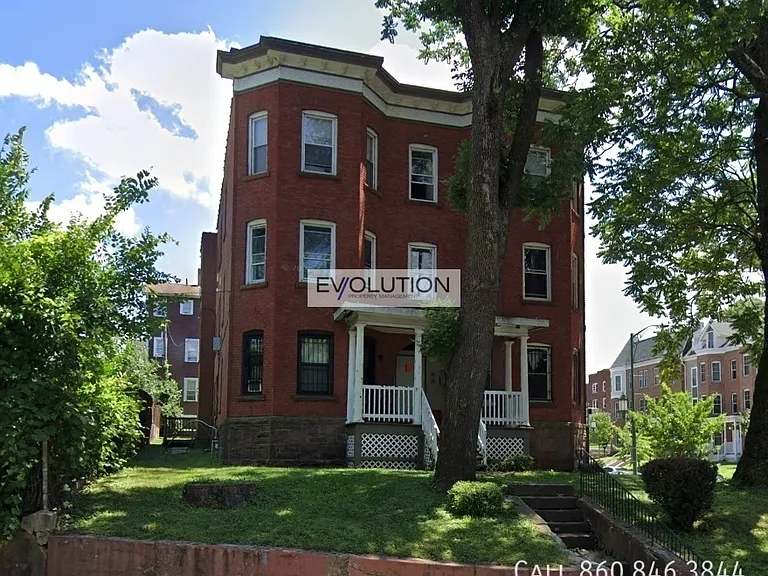 146 Park Ter #2 — Photo 7