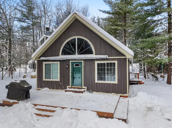 120 Smiths Blvd, Roscommon, MI 48653