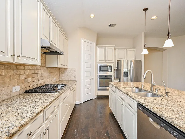 5823 Hillside River Ln — Photo 8
