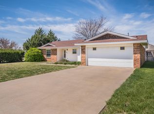 611 Floyd Ave, Dumas, TX 79029