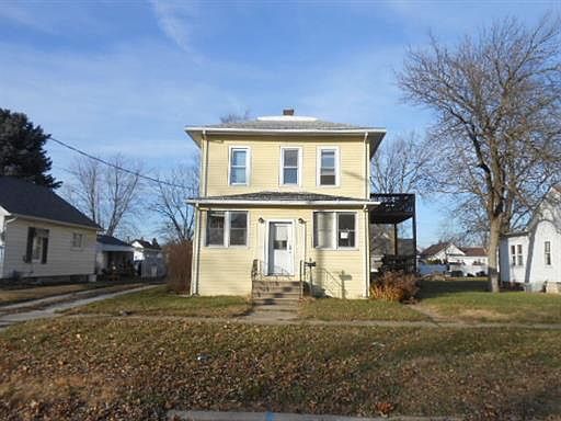 1st image of 1322 W Jefferson St