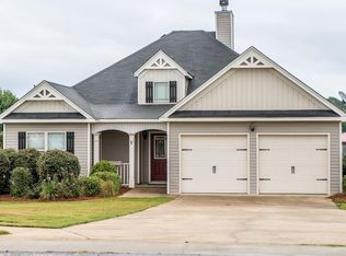 8 Justice Dr, Fort Mitchell, AL 36856