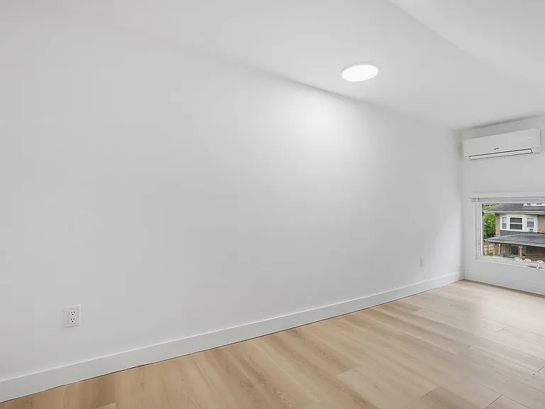 568 Hale Ave — Photo 57
