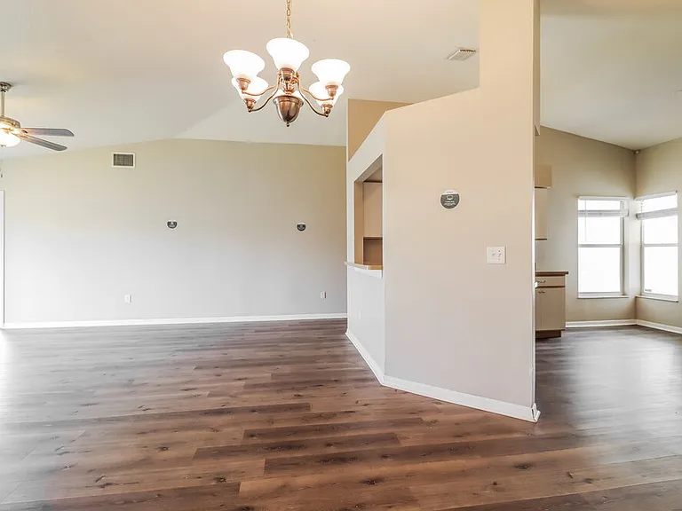 1212 Flexford St — Photo 7