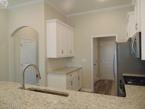 5th image of 7092 Paisley Cir