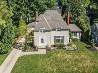 21576 Kenwood Ave, Rocky River, OH 44116