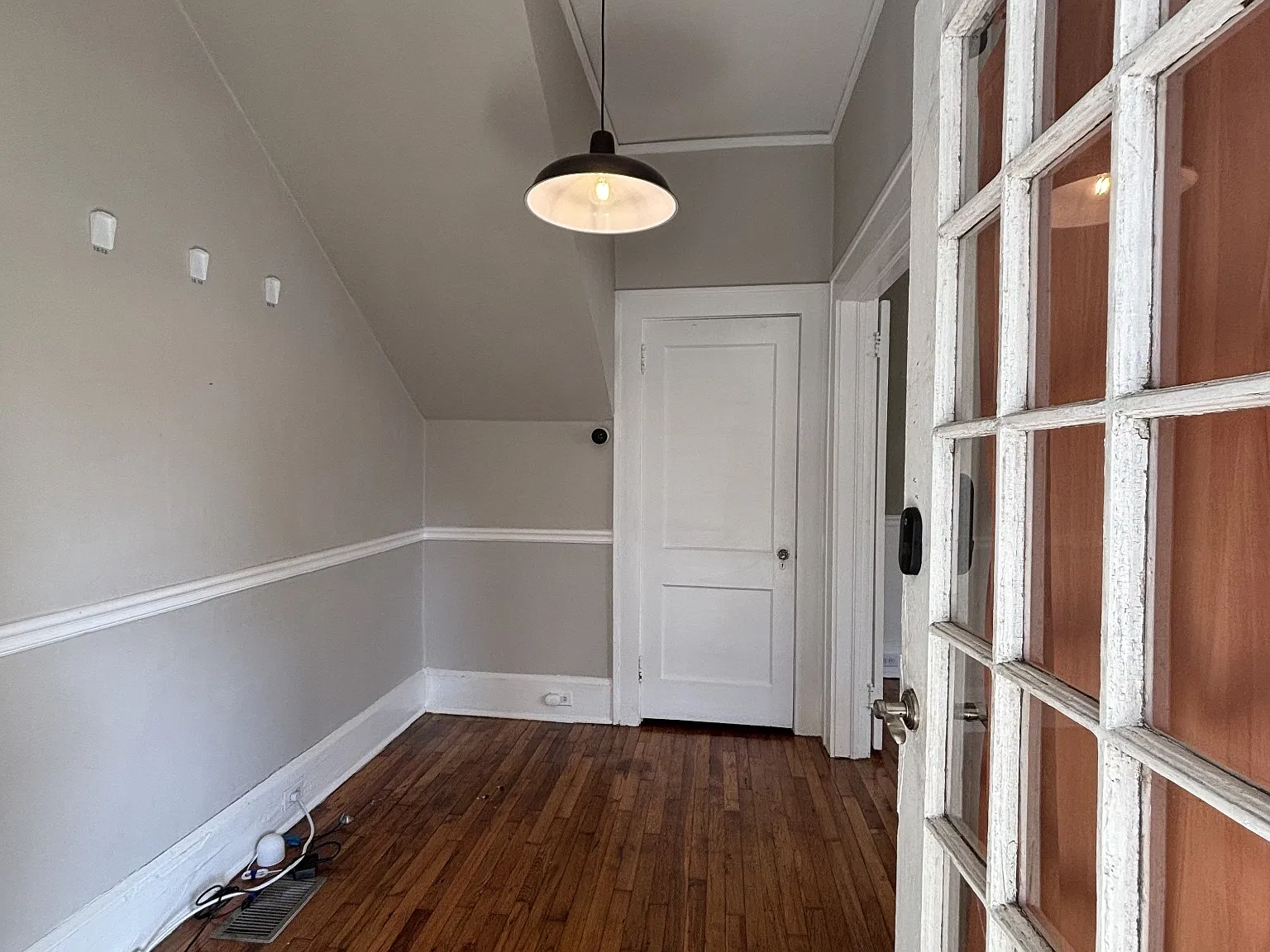 2 bed, 1606 sqft, $2,250 — Photo 2