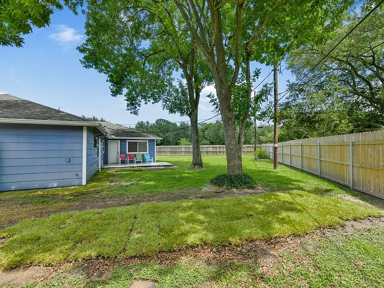 1125 Grace St — Photo 28