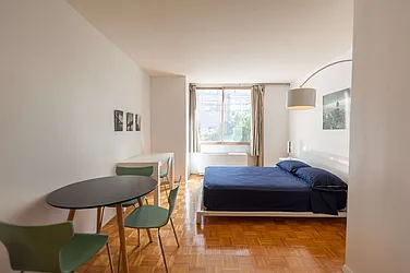 Rented by Solace SMC Inc