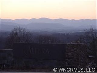 4th image of 243 Windwhisper Dr