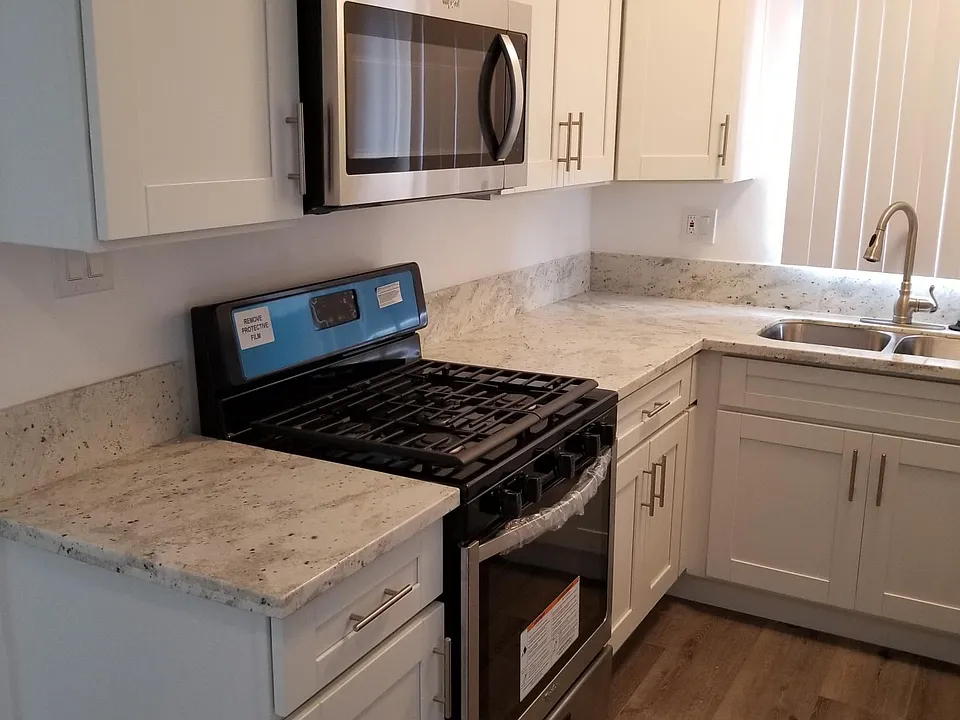 2885 S Robertson Blvd #1