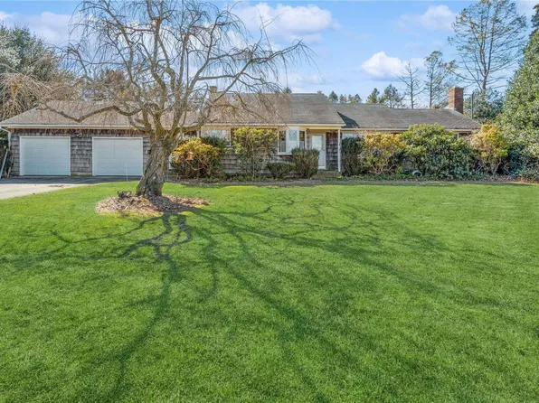 2185 Splish Splash Drive, Calverton, NY 11933