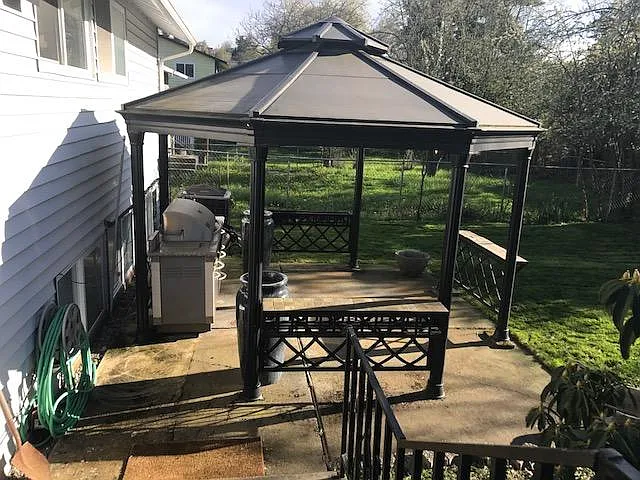 Another view of the gazebo