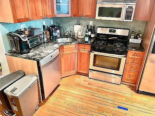 4th image of 162 Christopher St APT 7