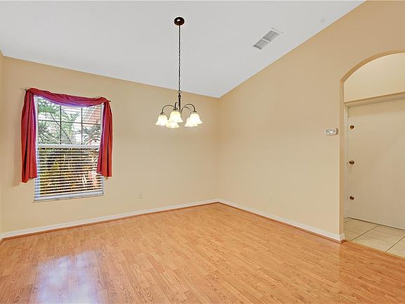4th image of 4837 Sawgrass Lake Cir