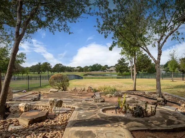 31424 Kingsway Rd, Georgetown, TX 78628