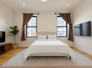 72 Greenpoint Ave #3A, Brooklyn, NY 11222