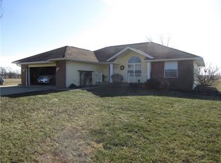 2340 Crawford Ln, Sumner, IL 62466