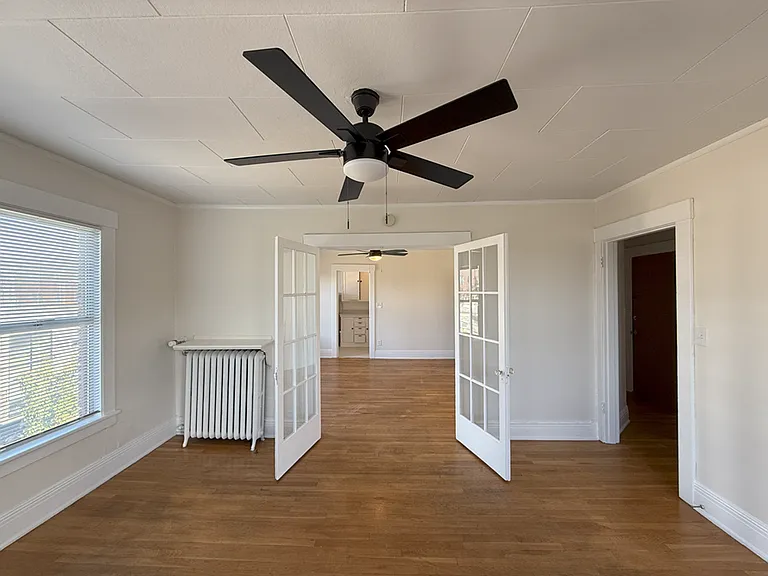 Glen Ellen Apartments — Photo 3