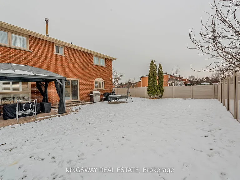 298 Forest Dr S — Photo 9
