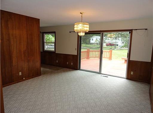 4th image of 1653 E Cahill Dr