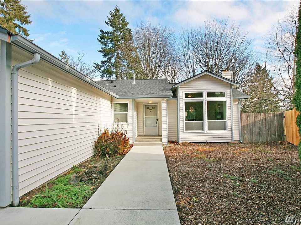 1st image of 4204 SE Dover Ct