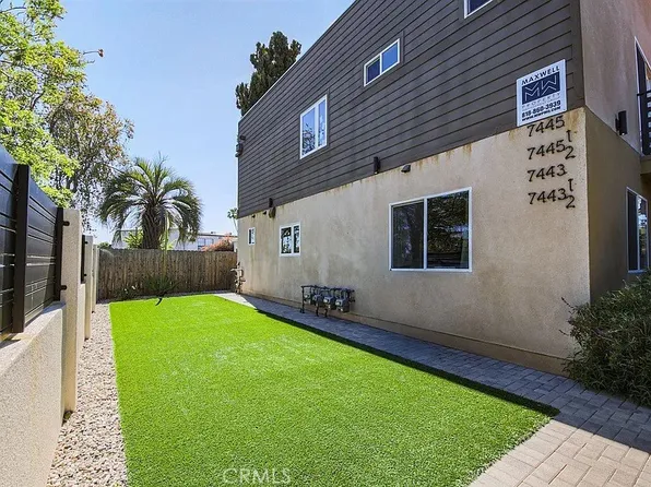 7445 Troost Ave #1/2, North Hollywood, CA 91605