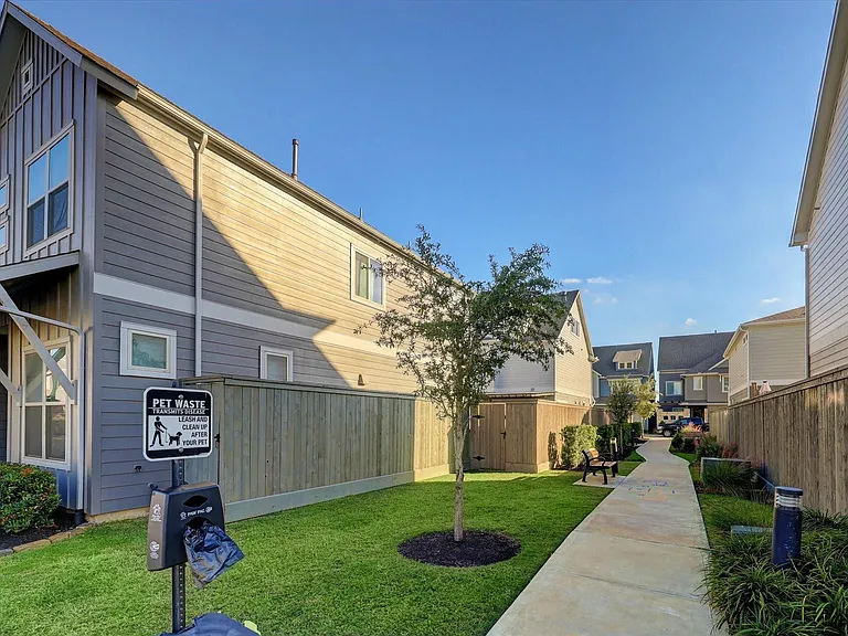 1415 Biondo Way — Photo 22