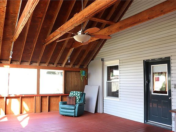 2nd image of 4992 Lehigh Rd