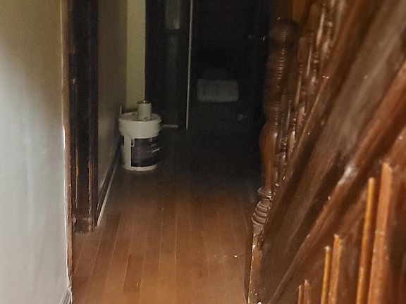 3rd image of 428 58th St Floor 1