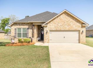 147 Silverside Dr, Perry, GA