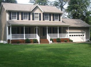 4144 Ambrosia Ln, Marshall, VA 20115