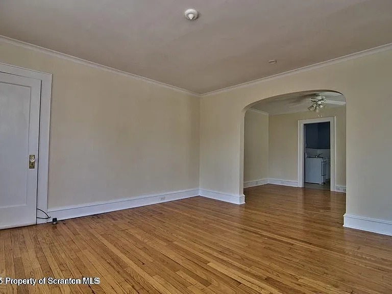 1515 Pine St — Photo 16