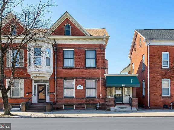 3rd image of 119 Baltimore St