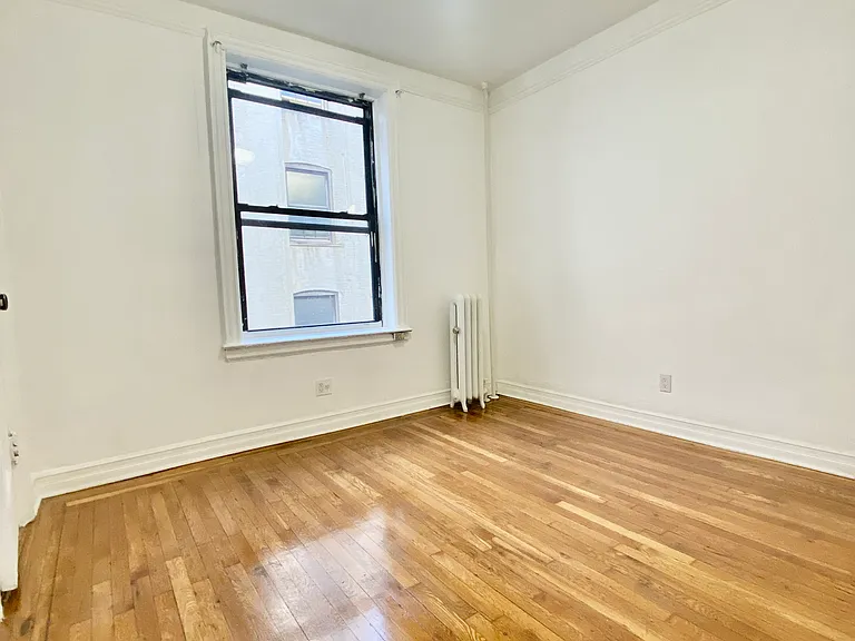295 Parkside Ave #3C — Photo 6