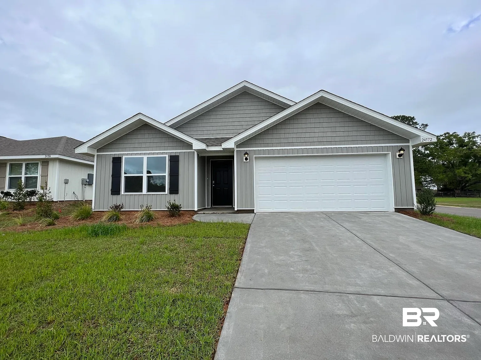 4 bed, 2.0 bath, 1791 sqft, $2,150 — Photo 1