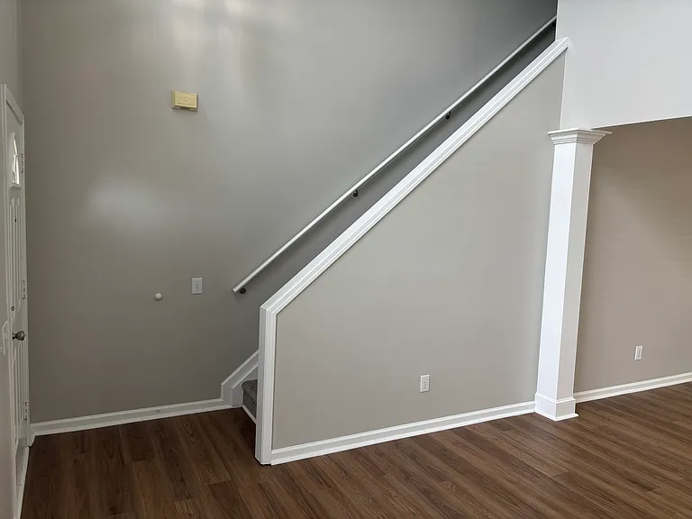 2435 Normancrest Ct — Photo 9