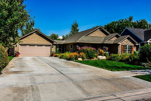 1st image of 3877 Nottingham Ln