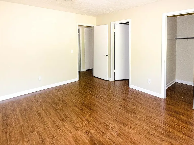 111 Langford Ct #111 — Photo 1