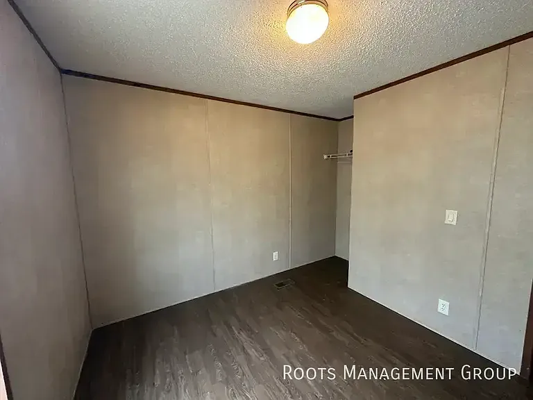 2088 E Empire Ave #195 — Photo 3