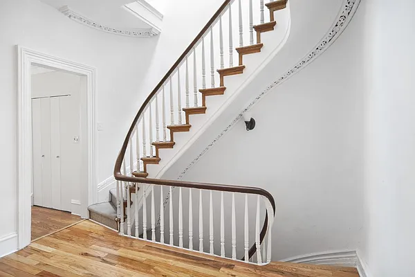 Rented by Compass | media 13