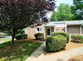1092 Sardis Cove Dr, Charlotte, NC 28270
