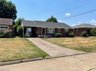 904 16th St, Vienna, WV 26105