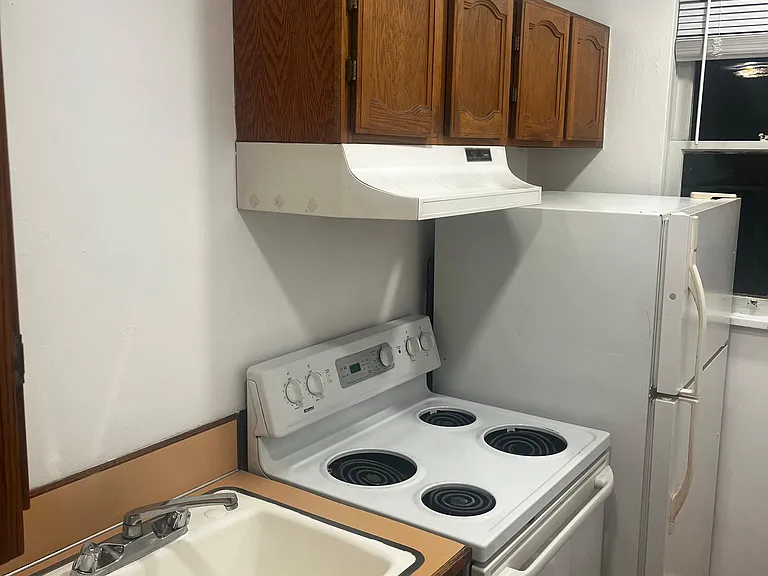 322 Avenue A #3 — Photo 14