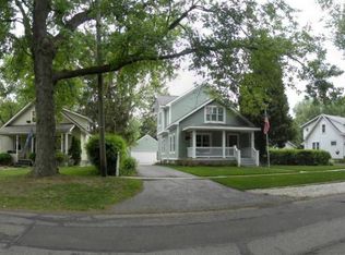 15 Miller Rd, Clarkston, MI 48346