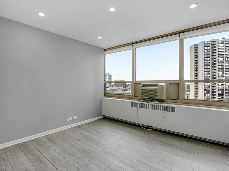3950 N Lake Shore Dr #1516 — Photo 18
